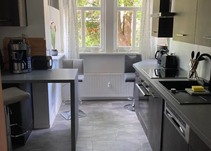 Im Villenviertel * イルメナウ